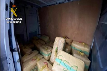 Desarticulada una organització criminal que introduïa haixix per la costa tarragonina