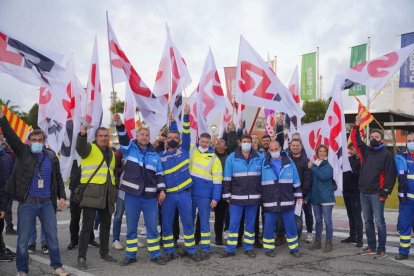 Trabajadores de BASF se manifiestan para desencallar el convenio colectivo