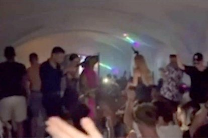 Detinguts per organitzar macrofestes il·legals durant la pandèmia al Tarragonès i l'Alt Camp