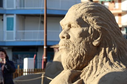 Vuit imatges icòniques de la història de l'art, protagonistes del 23è pessebre de sorra de la Pineda