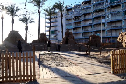 Vuit imatges icòniques de la història de l'art, protagonistes del 23è pessebre de sorra de la Pineda