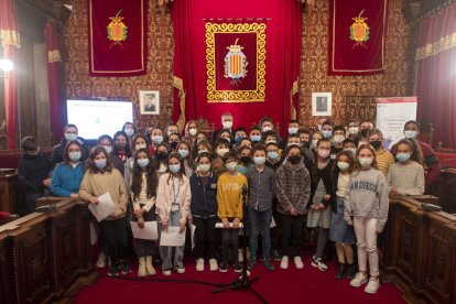 El Consejo Municipal de Niños de Tarragona vuelve a la presencialidad al salón de plenos