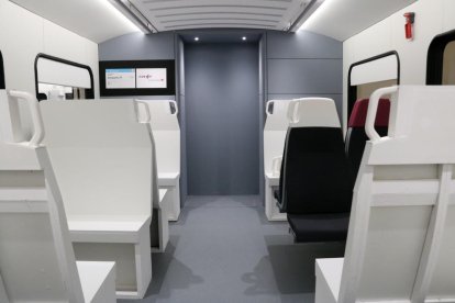 La flota renovada de Renfe empezará a implantarse al R2 Sur y en la red de Regionales Sur