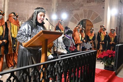Los Reyes Magos llegan a Prades entre música y bengalas