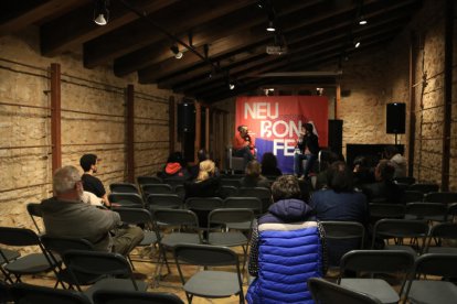 El humor y la ciencia se dan la mano en la primera edición del Neurona Fest de Altafulla