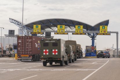 Los convoyes militares se dejan ver por Tarragona