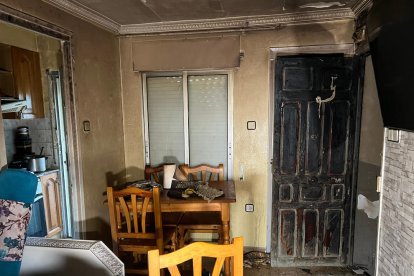 Muere un hombre de 92 años en un incendio en una vivienda en el Vendrell