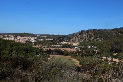 Veïns de Calafell: «Vam estar creuant els dits per a què el foc no arribés a casa nostra»