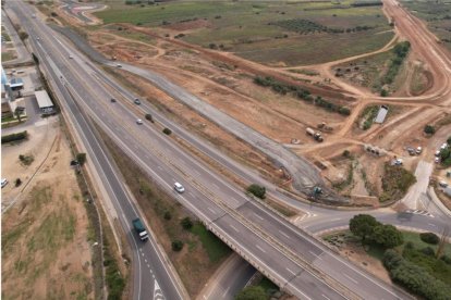 El Puerto Tarragona finaliza la primera fase de la ejecución de la obra del vial inferior bajo la carretera C-31B