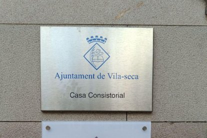 L'Ajuntament de Vila-seca incorpora als seus edificis senyalització amb pictogrames