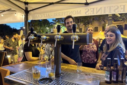 Más de 7.000 personas pasan por la 12.ª edición de la Feria de la Cerveza Artesana de Torredembarra