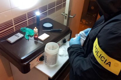 Nueve detenidos al desmantelar un punto de venta de drogas al detalle en Campclar