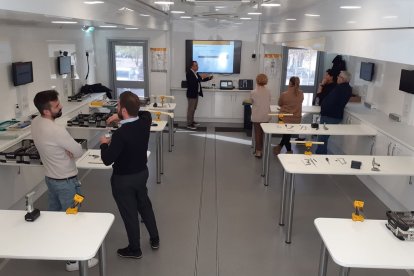 Imagen del trailer por dentro.