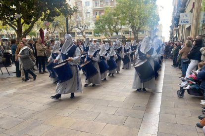 Un moment de la recollida dels Misteris de Setmana Santa de Tarragona.