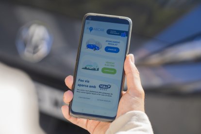 El servicio Vía P, sistema de acceso automático a los parkings de la red municipal, en la aplicación ‘Aparcar’.