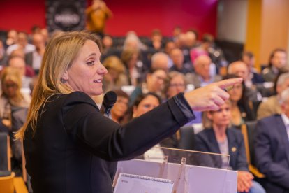 Representantes de las autoridades políticas y de los sectores empresariales de Reus estuvieron presentes.