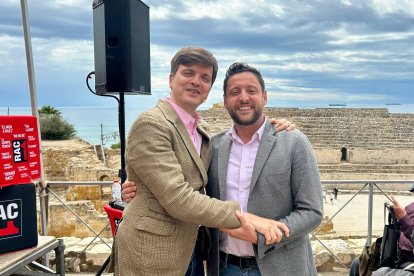 Marc Girò amb l'alcalde Ruben Viñuales.