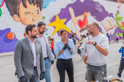 Imagen del mural inaugurado a Sant Pere i Sant Pau