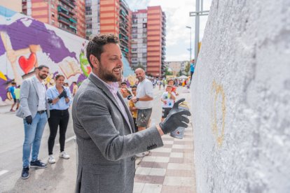 Imagen del mural inaugurado a Sant Pere i Sant Pau