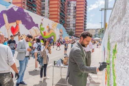 Imagen del mural inaugurado a Sant Pere i Sant Pau