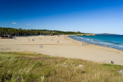 Imagen de la playa Arrancada de Cuajo de Tarragona.