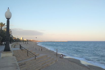 Imagen de la playa de Comarruga.