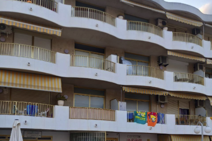 El foc s'ha produït en un edifici del carrer Diputació.