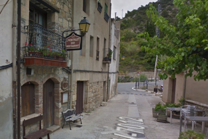Fachada de L'Hostalet d'Arbolí.