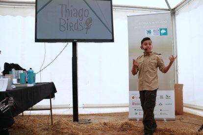 Thiago Rosero, de once años, ha participado en la tercera edición del Delta Birding Festival Junior