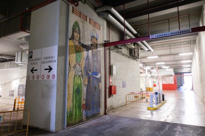 Una parte del mural de la carpa provisional del Mercado Central.