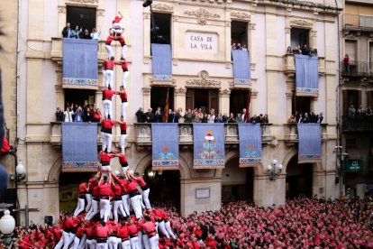 Primer 3d10fm de la Colla Joves Xiquets de Valls en la Diada de Santa Úrsula 2024