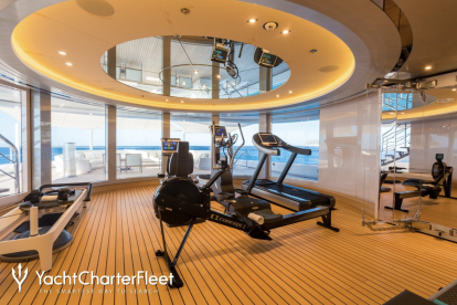 El gimnasio del yate Lady Lara.