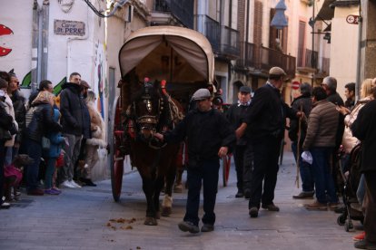 Un carro, abans de ser beneït a la festivitat dels Tres Tombs de Valls
