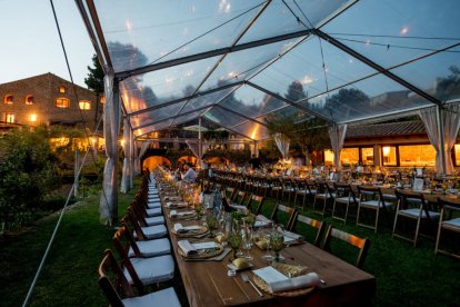 El restaurante Antic Molí de Ulldecona preparado para celebrar una boda.