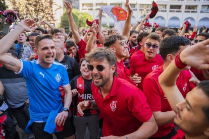 Celebración del ascenso a Segunda RFEF del Reus FC Reddis.
