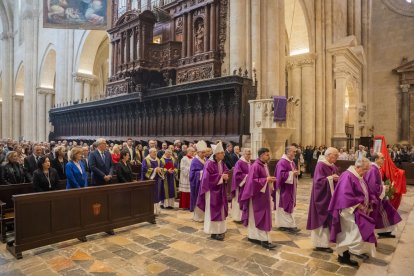Missa en record del papa Francesc a la Catedral.