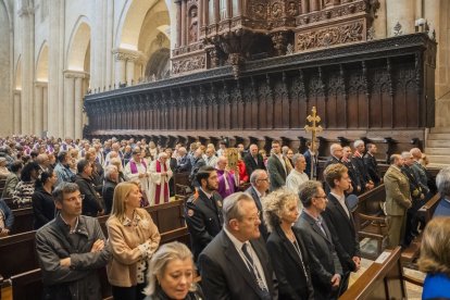 Missa en record del papa Francesc a la Catedral.