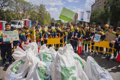 Jornada Let's Clean Up a Reus.