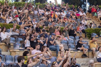 Centenars de persones van gaudir de l’espectacle