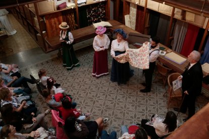 Imatge de l'espectacle 'Entre Teles', representat a la Casa Navàs