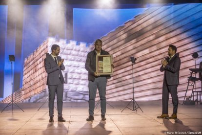 imagen de la entrega del premio