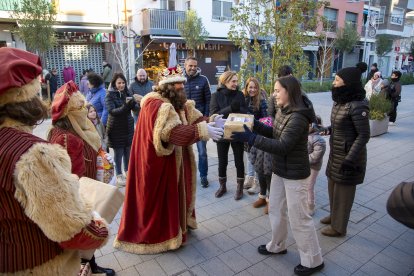 Entrega de regals dels Reis a Cambrils.