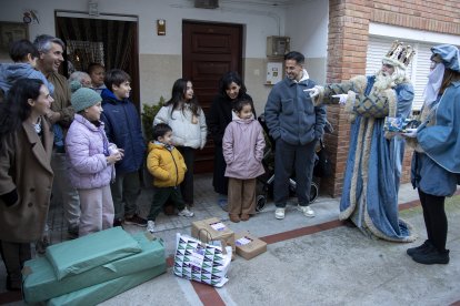 Entrega de regals dels Reis a Cambrils.