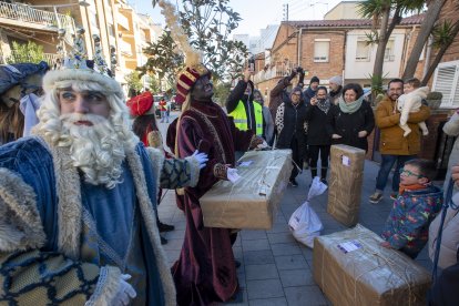 Entrega de regals dels Reis a Cambrils.