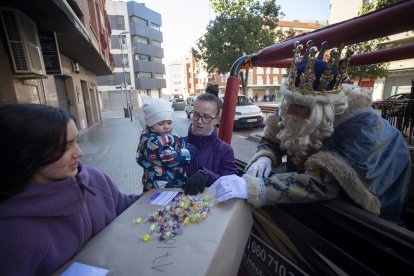 Entrega de regals dels Reis a Cambrils.