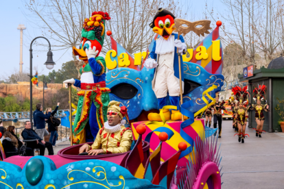 Un instant de la Desfilada de Carnaval de PortAventura World.