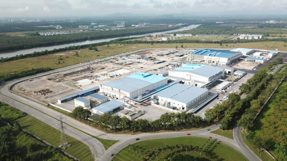 La fàbrica que té l'empresa a Malàisia, amb una estructura similar a la que tindrà a Mont-roig.