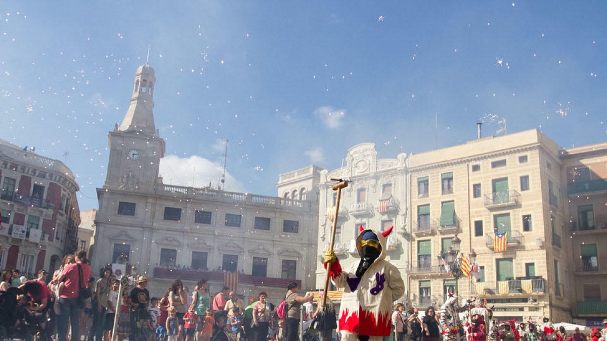 Els reusencs i reusenques més petits de la ciutat s'han convertit en els protagonistes de Sant Pere amb el Seguici Petit.