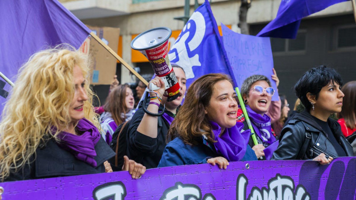 Recull de les millors imatges de la manifestació del Dia de la Dona a Tarragona