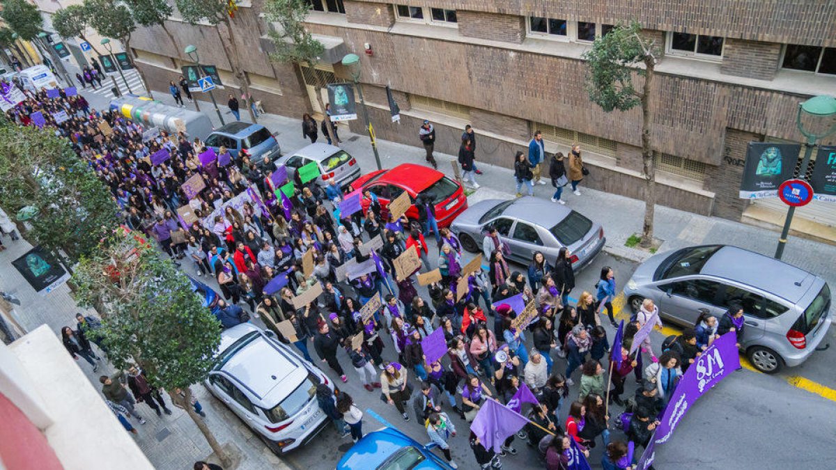 Recull de les millors imatges de la manifestació del Dia de la Dona a Tarragona